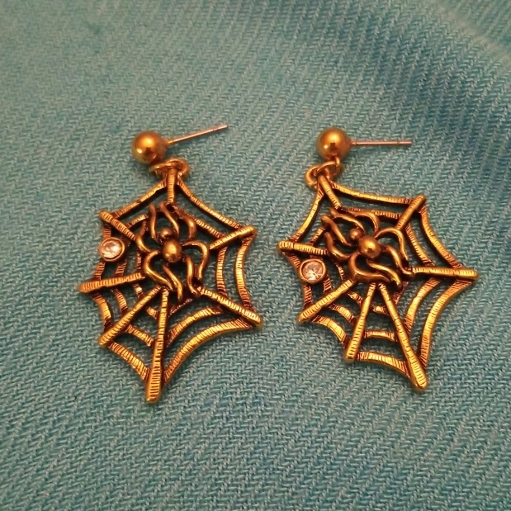 Spider web earrings vintage